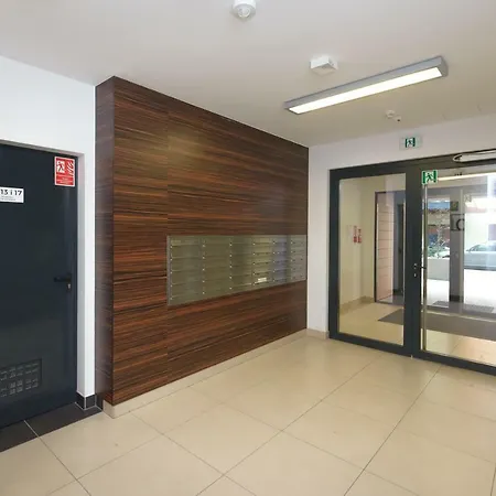 Apartman Chmielna Limoni 73 *